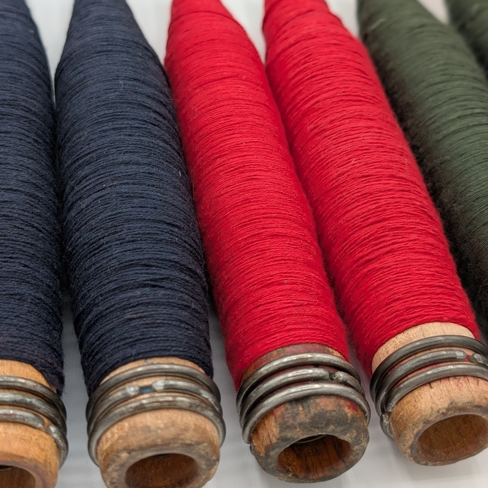 16 Vintage Thread Spools - Picture 4 of 9